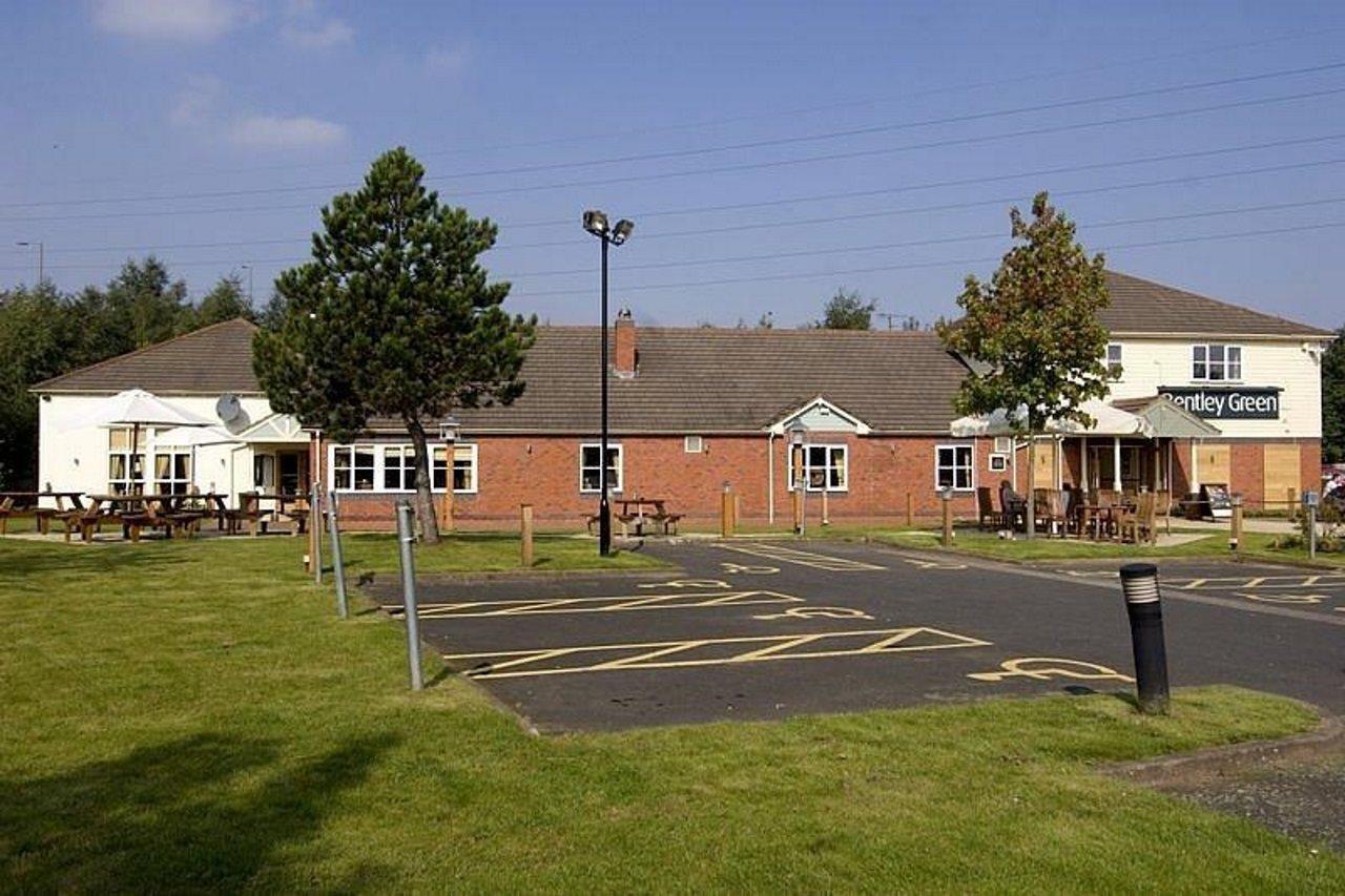 Premier Inn Walsall Bagian luar foto