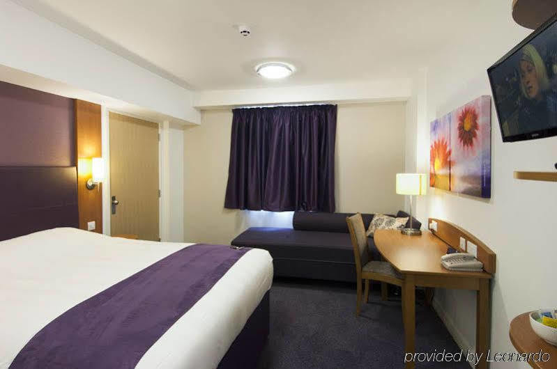 Premier Inn Walsall Bagian luar foto